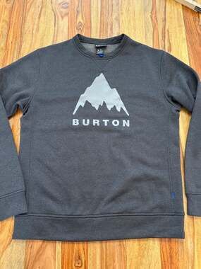 Burton Mountain Logo Crewneck Sweatshirt Size M